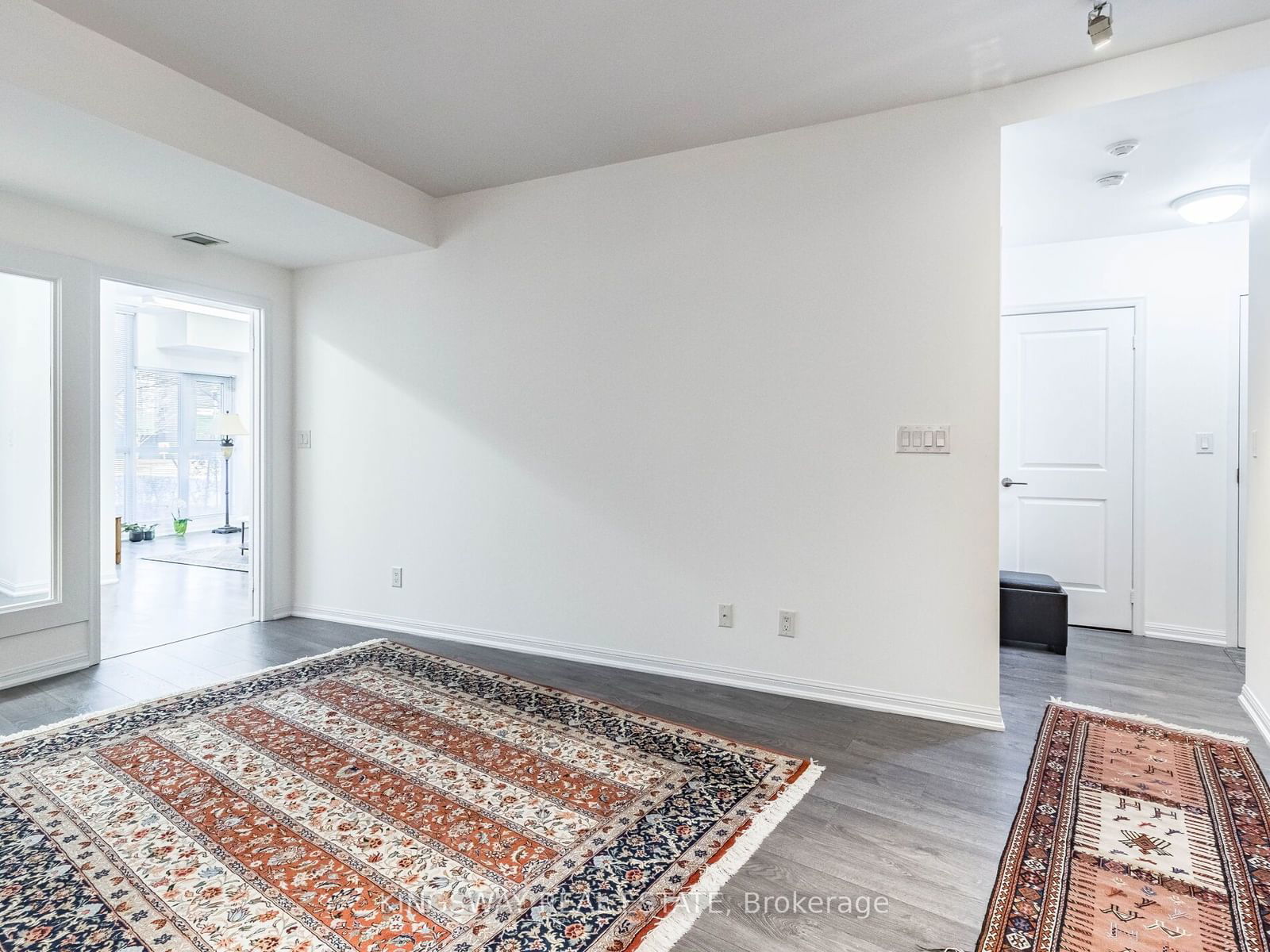 35 Bastion St, unit 119 for rent - image #4