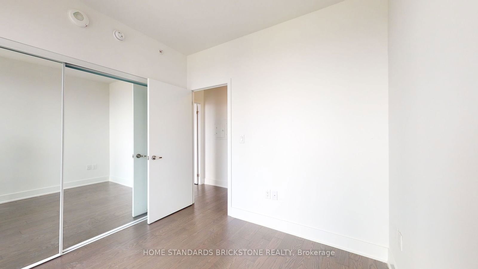 955 Bay St, unit Uph07 for rent - image #24