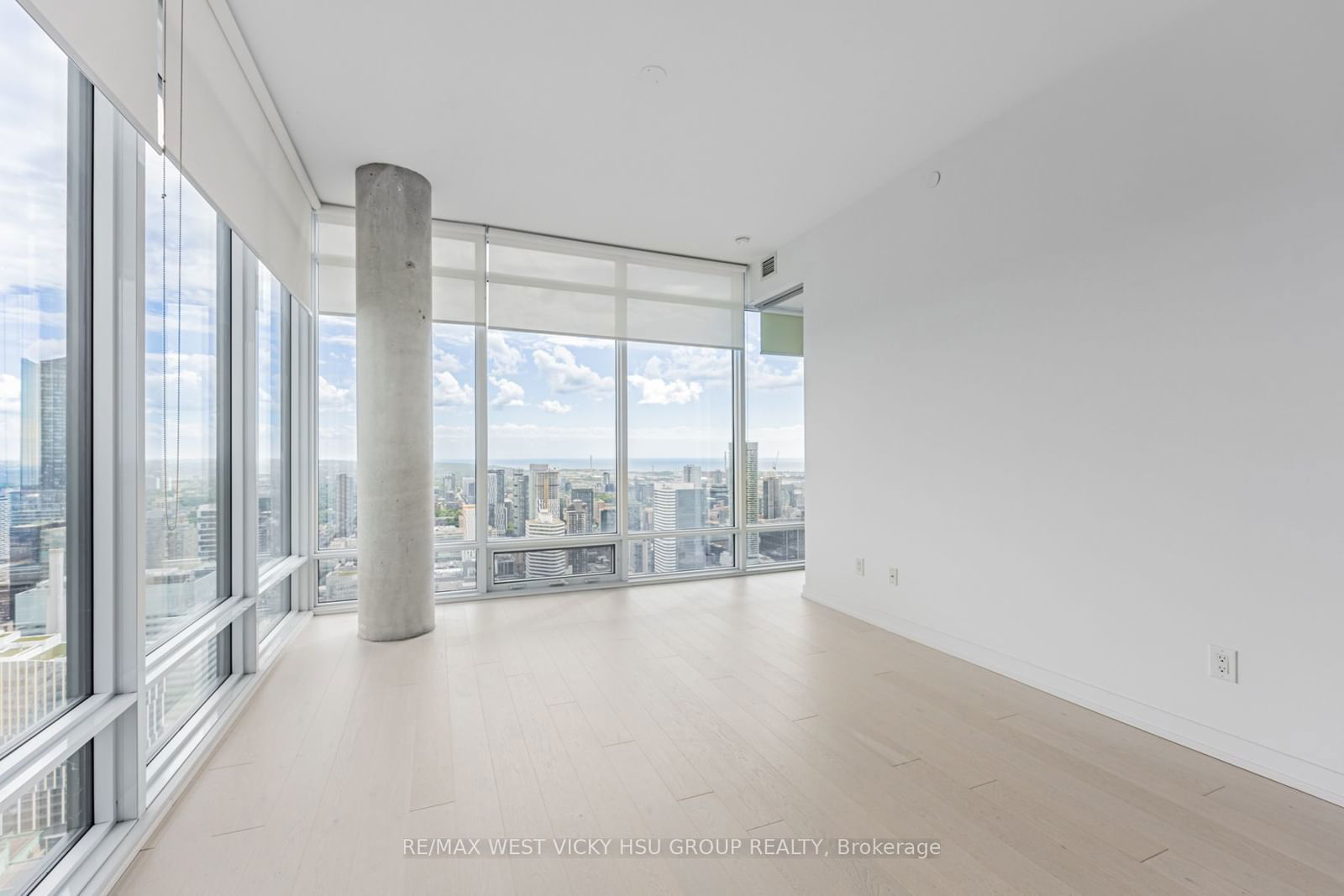 488 University Ave, unit 5202 for rent - image #13