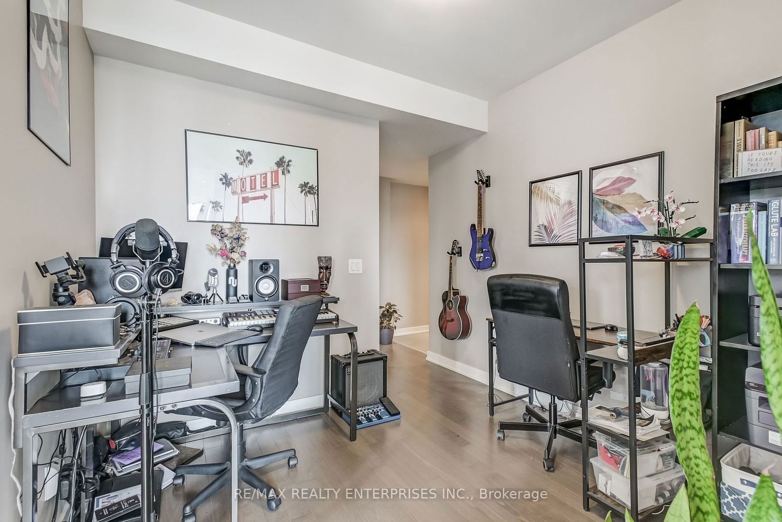 1 Market St, unit 1413 for sale - image #13