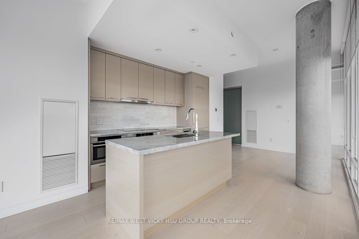 488 University Ave, unit 5202 for sale - image #11