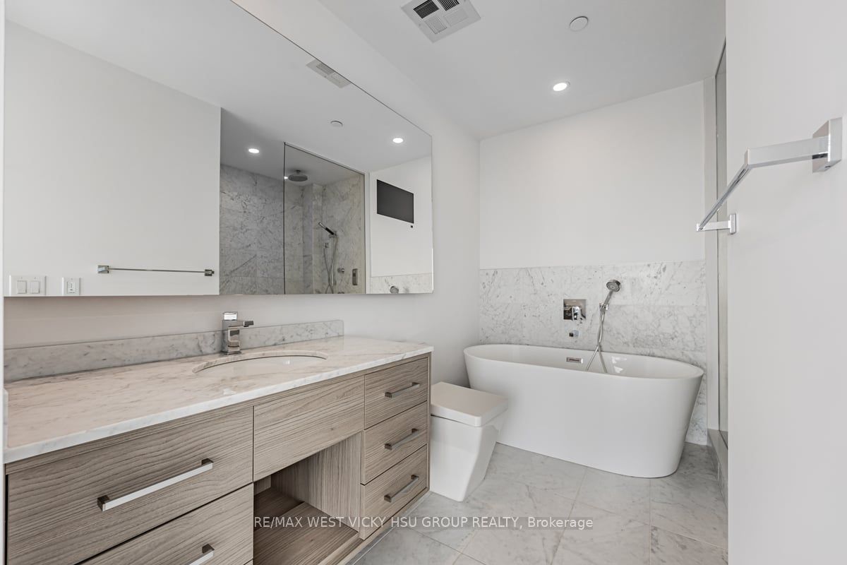 488 University Ave, unit 5202 for sale - image #18