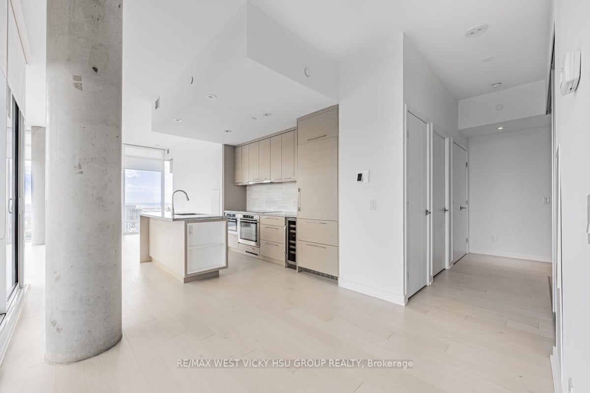 488 University Ave, unit 5202 for sale - image #9