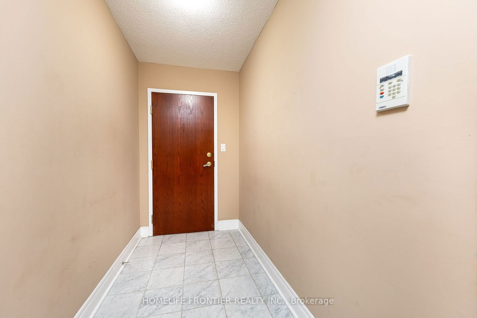 18 Hillcrest Ave, unit 305 for sale - image #21