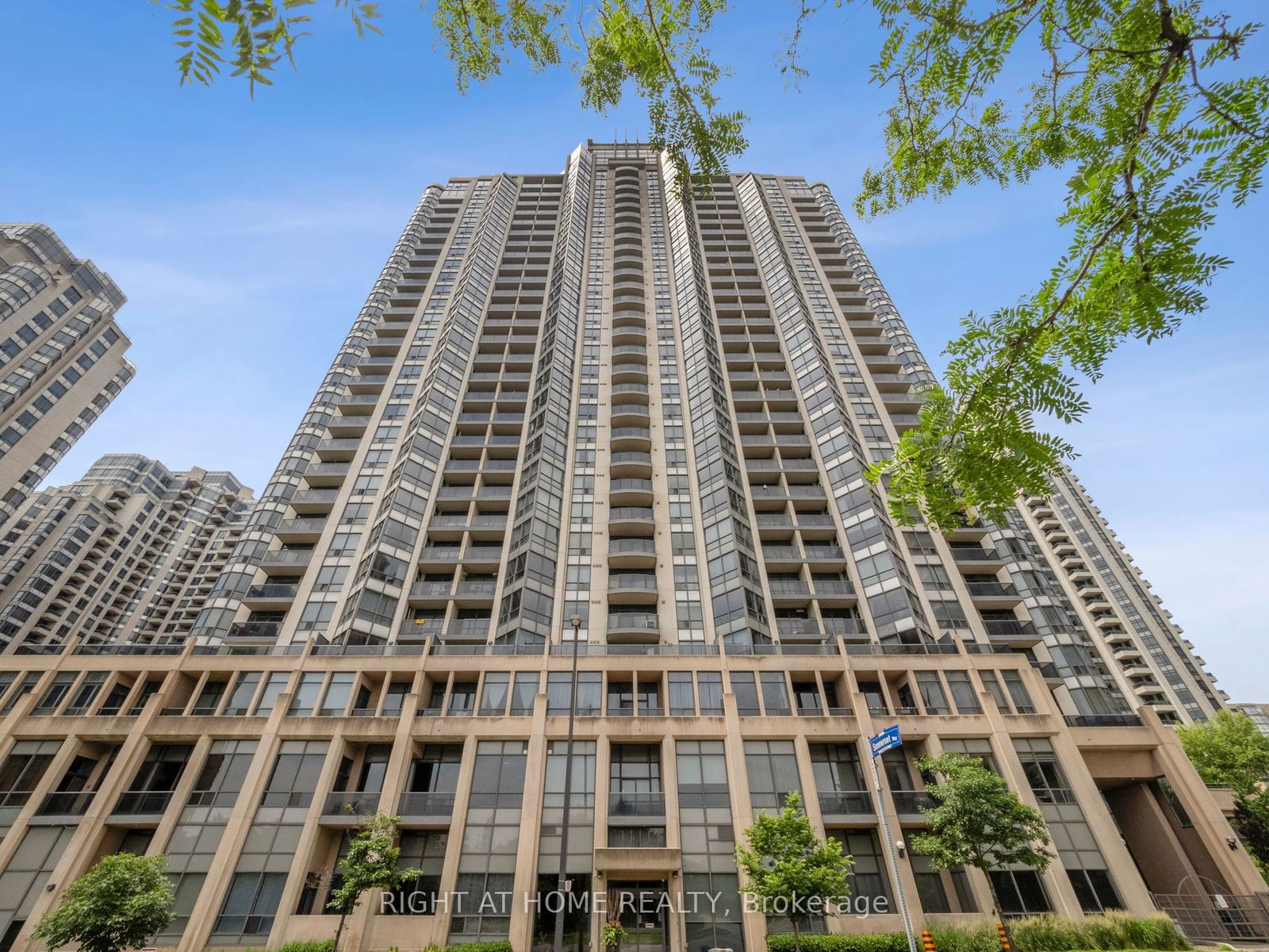 10 Northtown Way, unit 1601 for sale - image #1