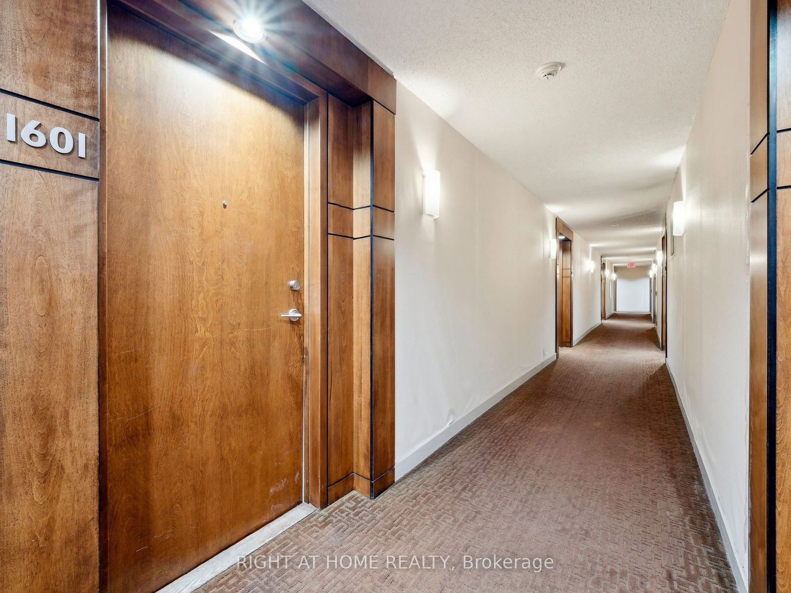 10 Northtown Way, unit 1601 for sale - image #4