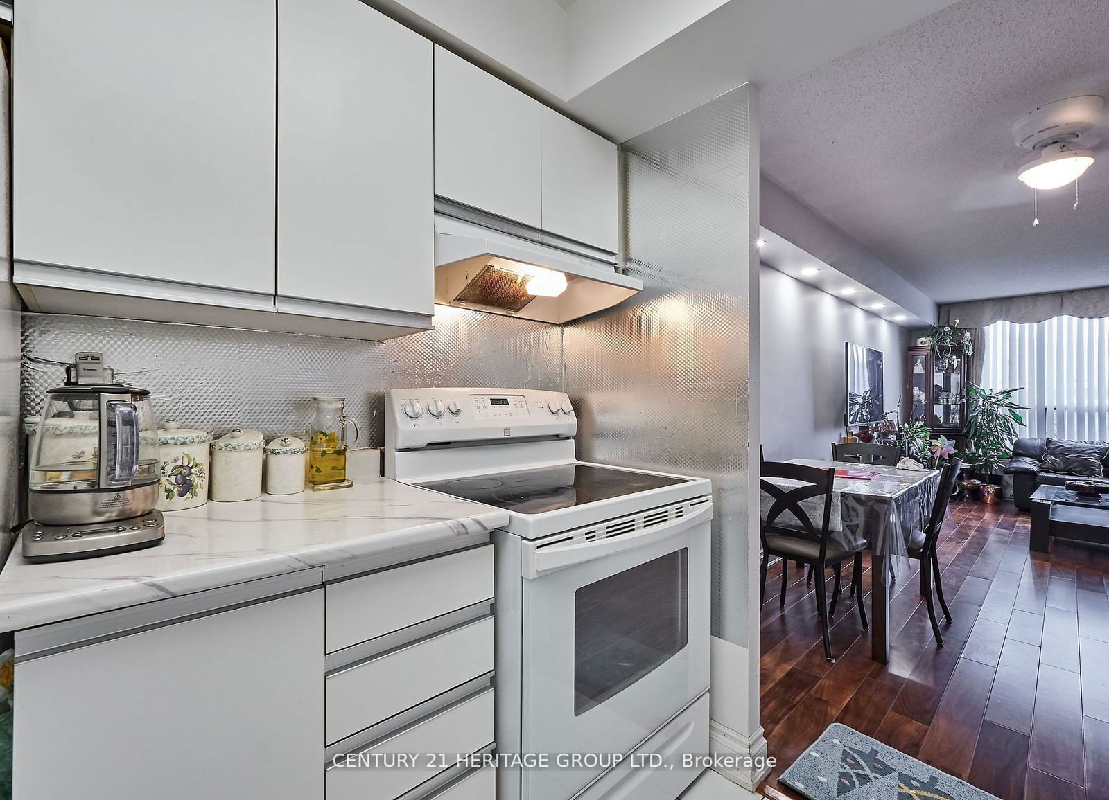 21 Overlea Blvd, unit 511 for rent