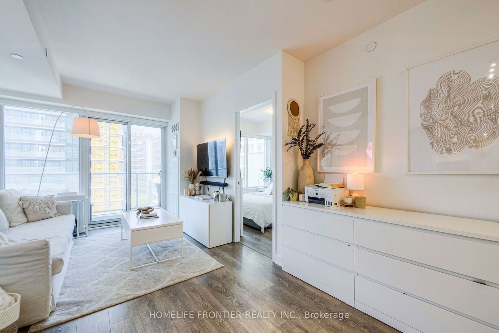 99 Broadway Ave, unit 1411 for sale - image #14