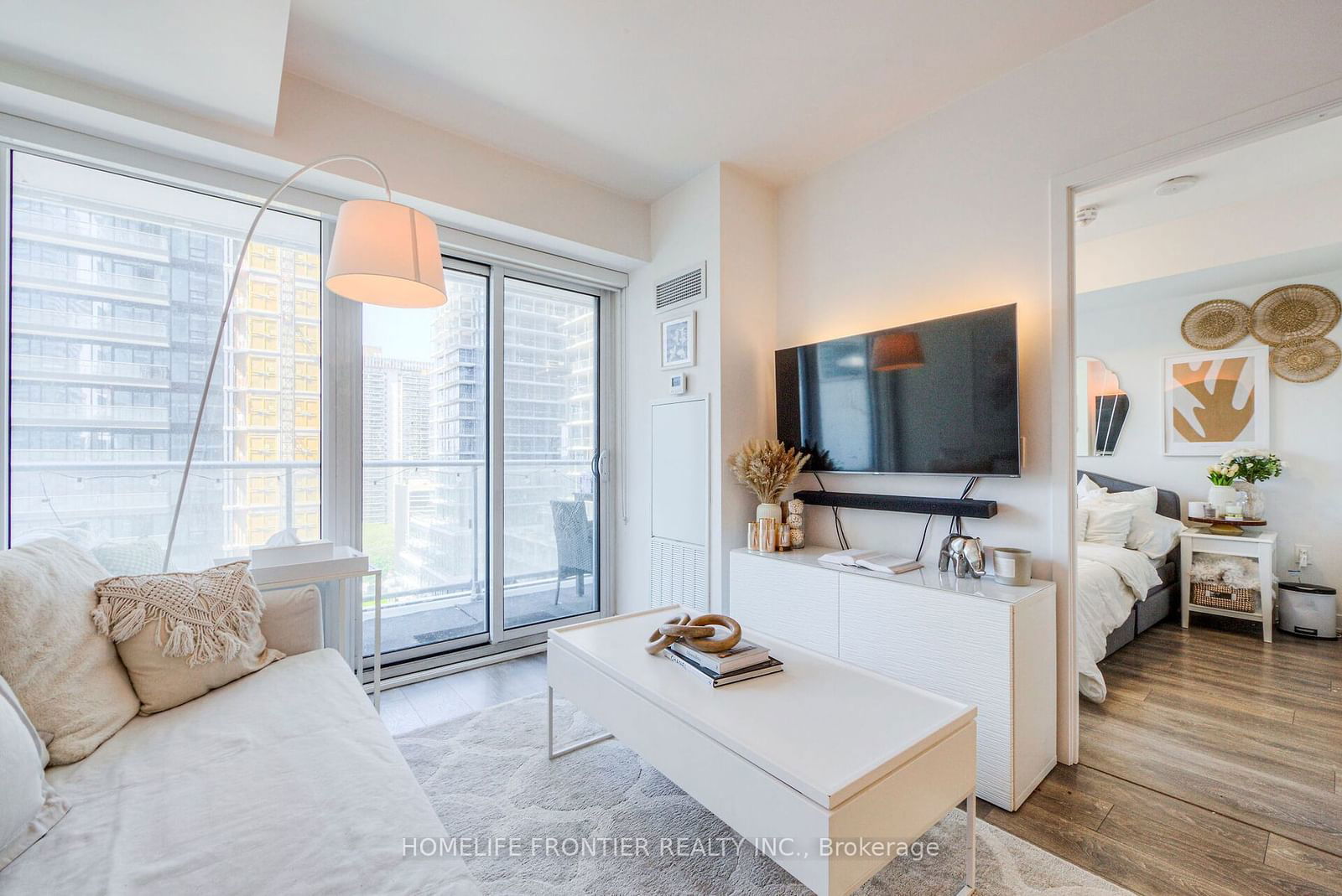 99 Broadway Ave, unit 1411 for sale - image #19