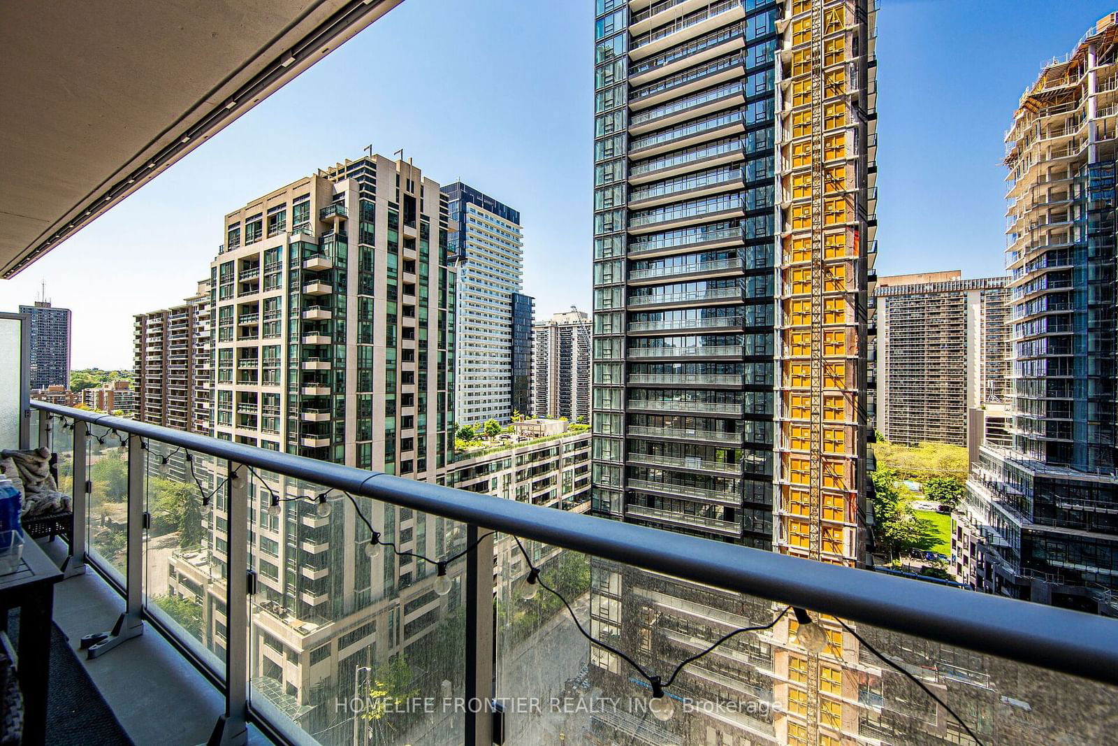 99 Broadway Ave, unit 1411 for sale - image #25