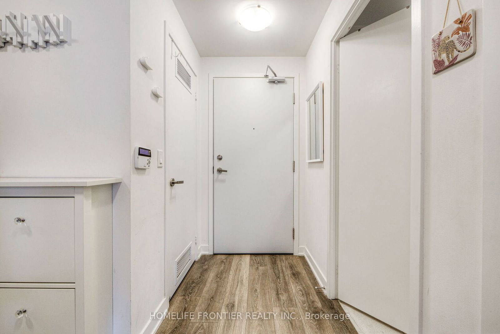 99 Broadway Ave, unit 1411 for sale - image #5