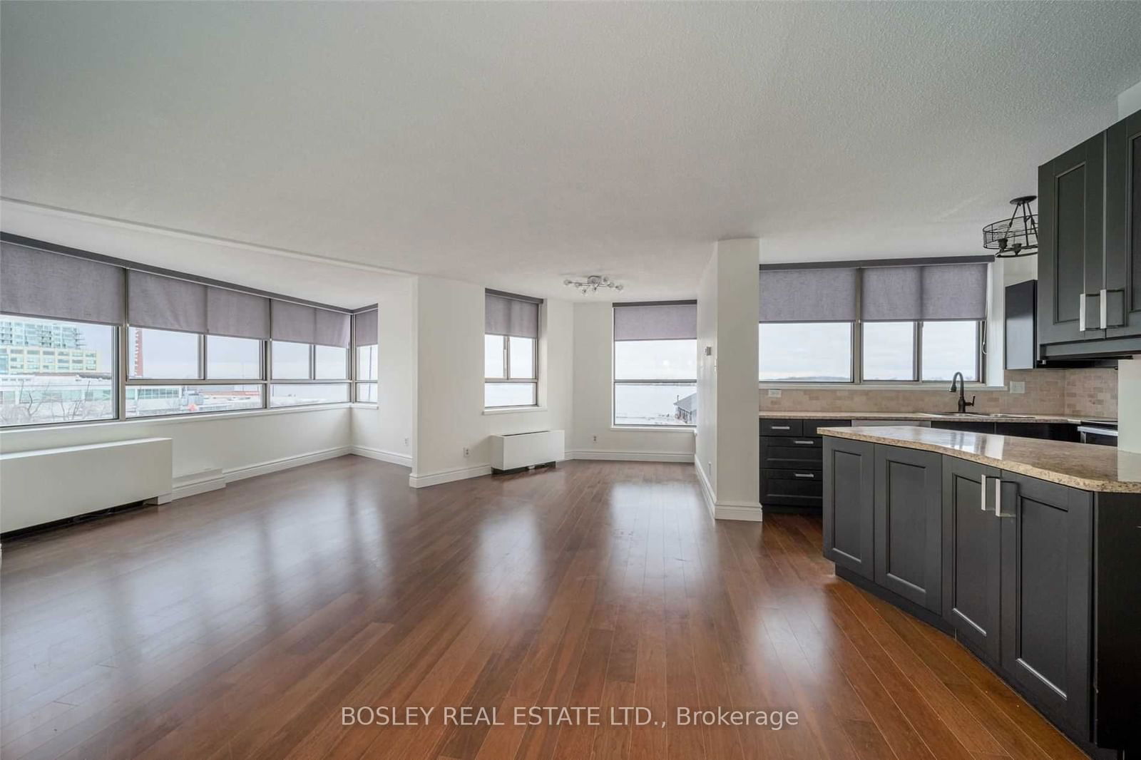 250 Queens Quay, unit 501 for sale - image #2