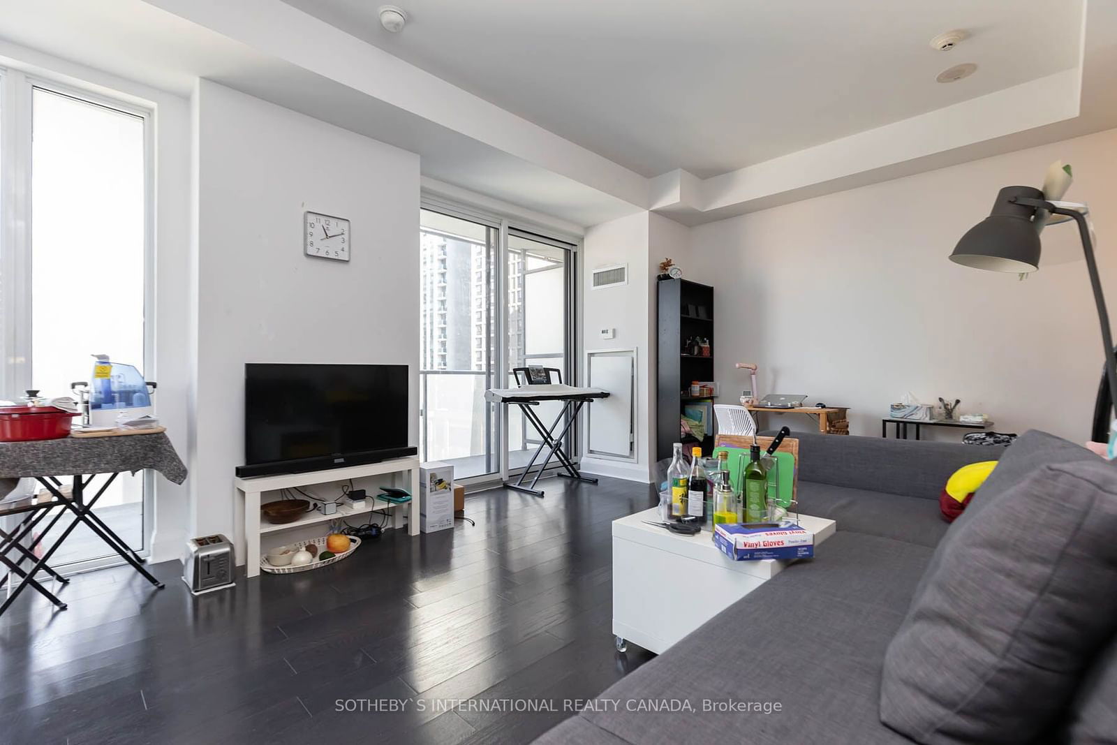 1080 Bay St, unit 608 for sale - image #3