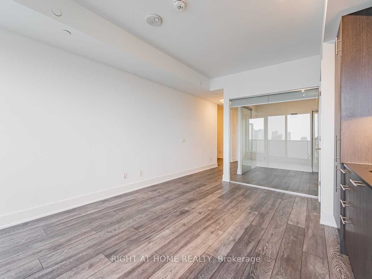 403 Church St, unit 2401 for sale - image #7