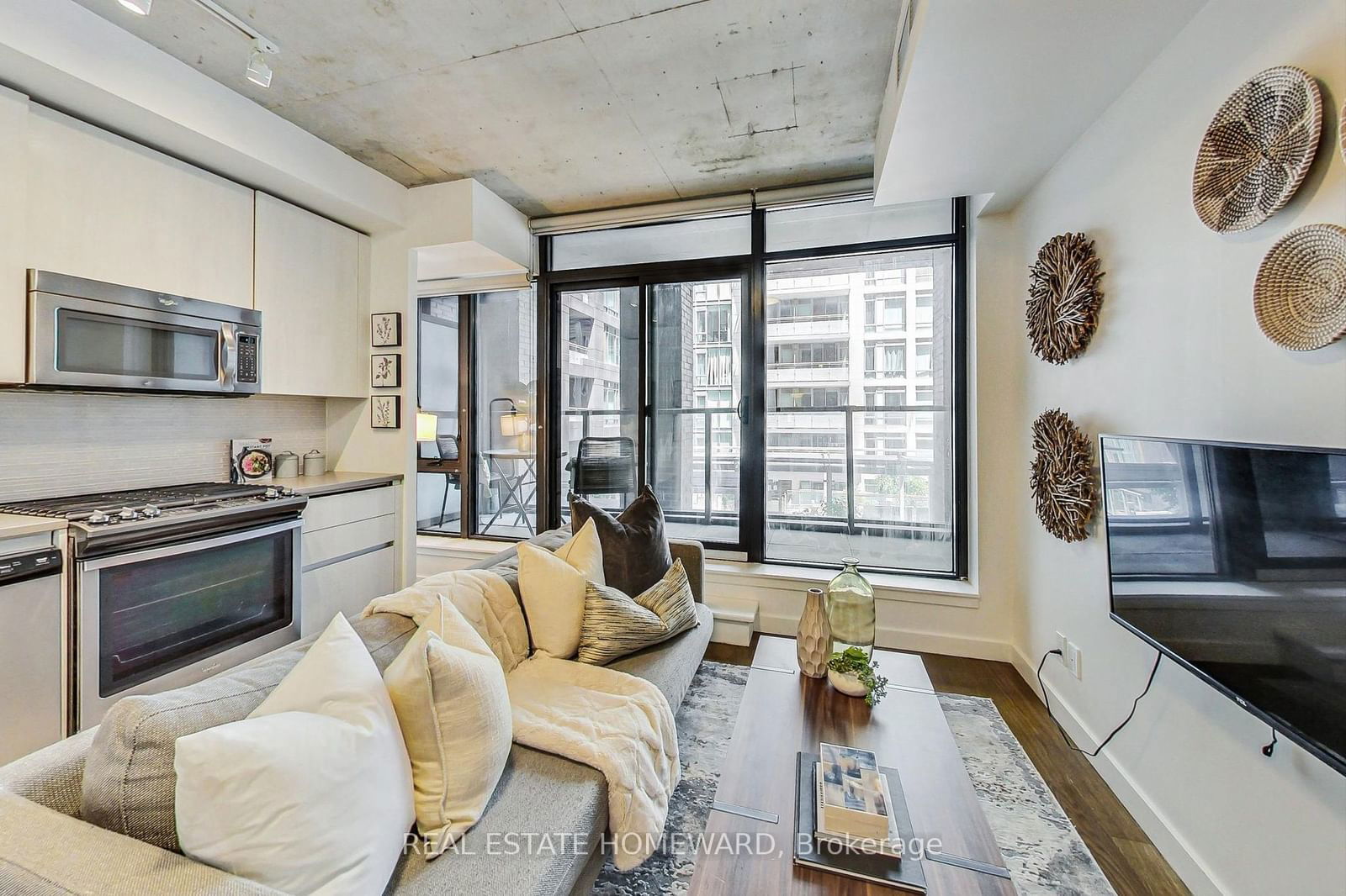 111 Bathurst St, unit 320 for sale - image #6