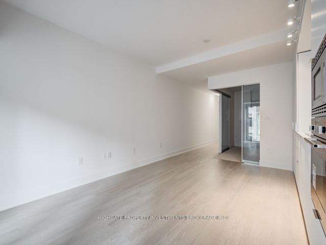 955 Bay St, unit 618 for rent - image #10