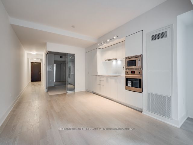 955 Bay St, unit 618 for rent - image #9