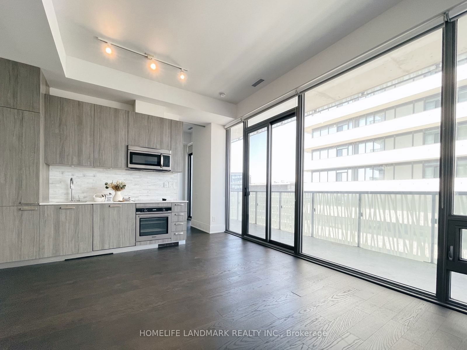 50 CHARLES St E, unit LPH4704 for sale - image #4