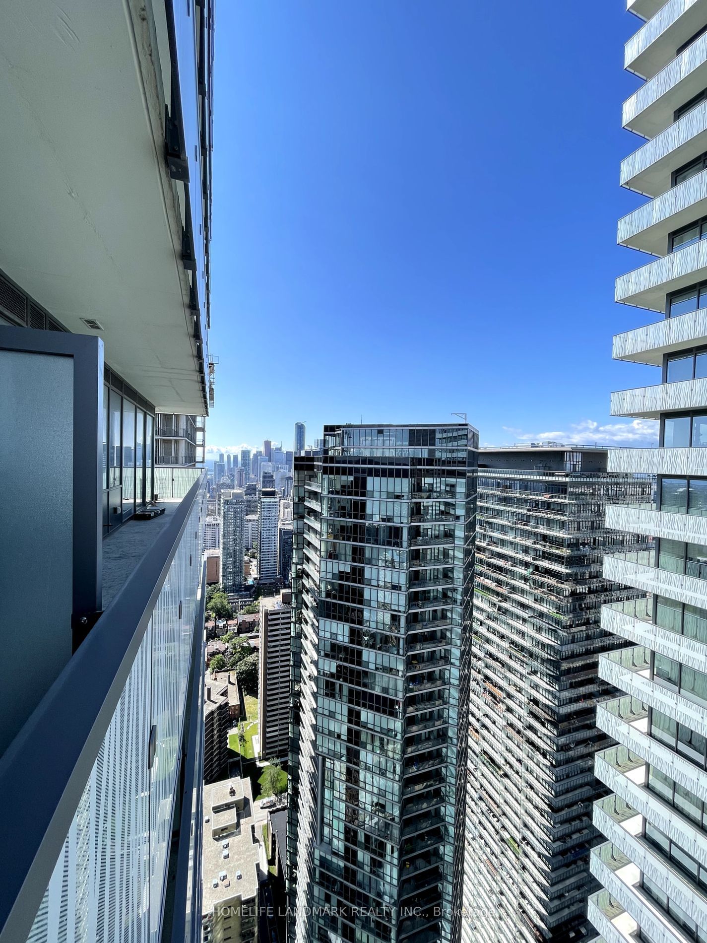 50 CHARLES St E, unit LPH4704 for sale - image #7