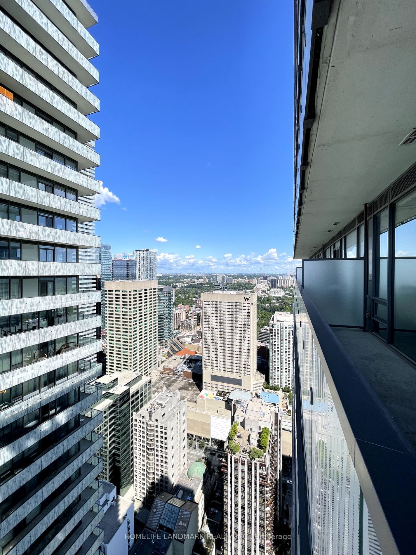 50 CHARLES St E, unit LPH4704 for sale - image #8