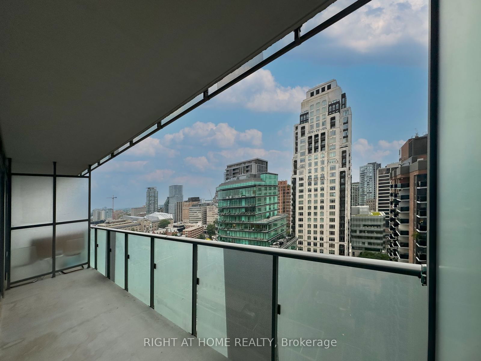 65 St. Mary St, unit 1808 for sale - image #10