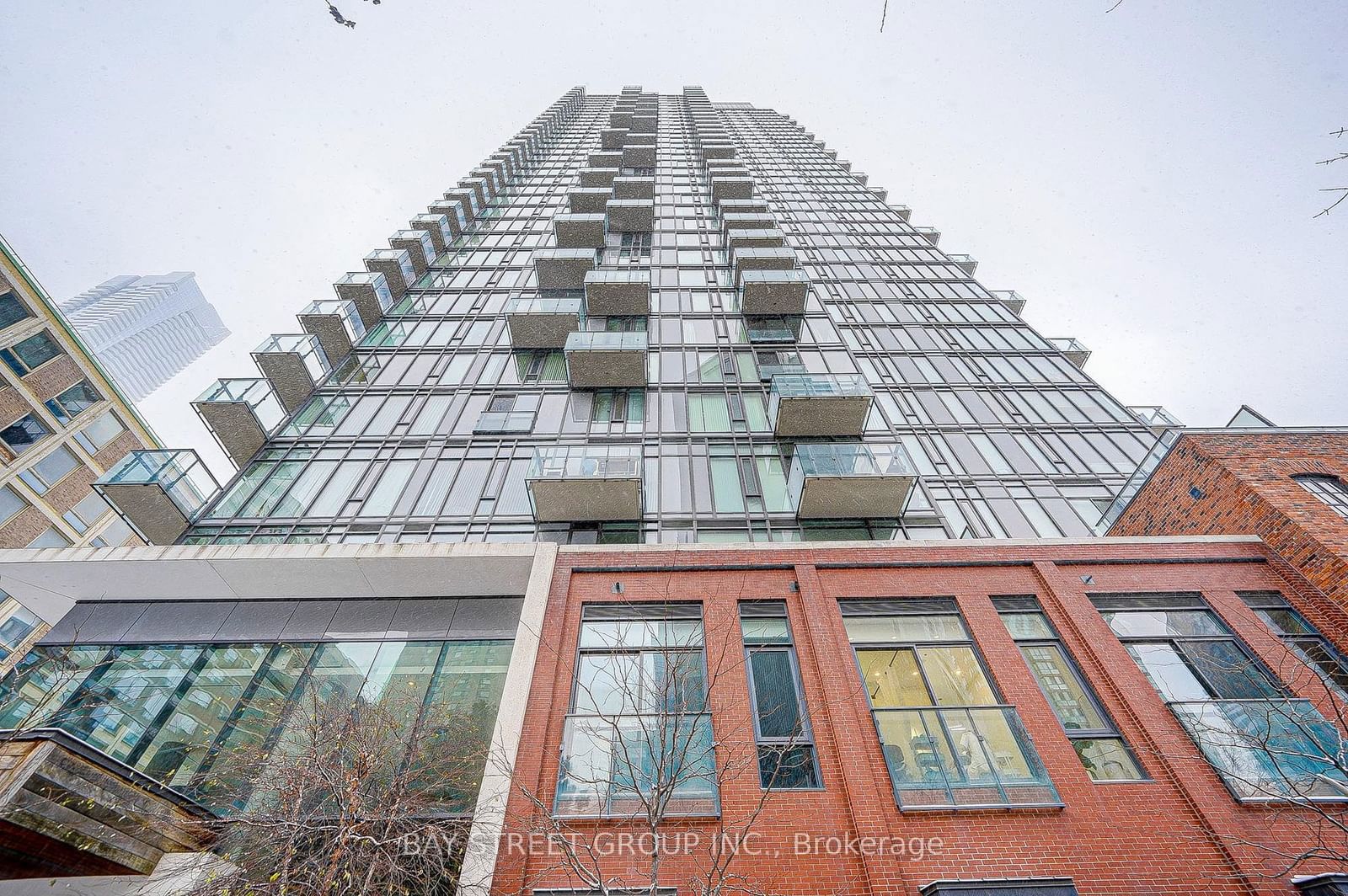 75 St Nicholas St, unit 609 for rent - image #3