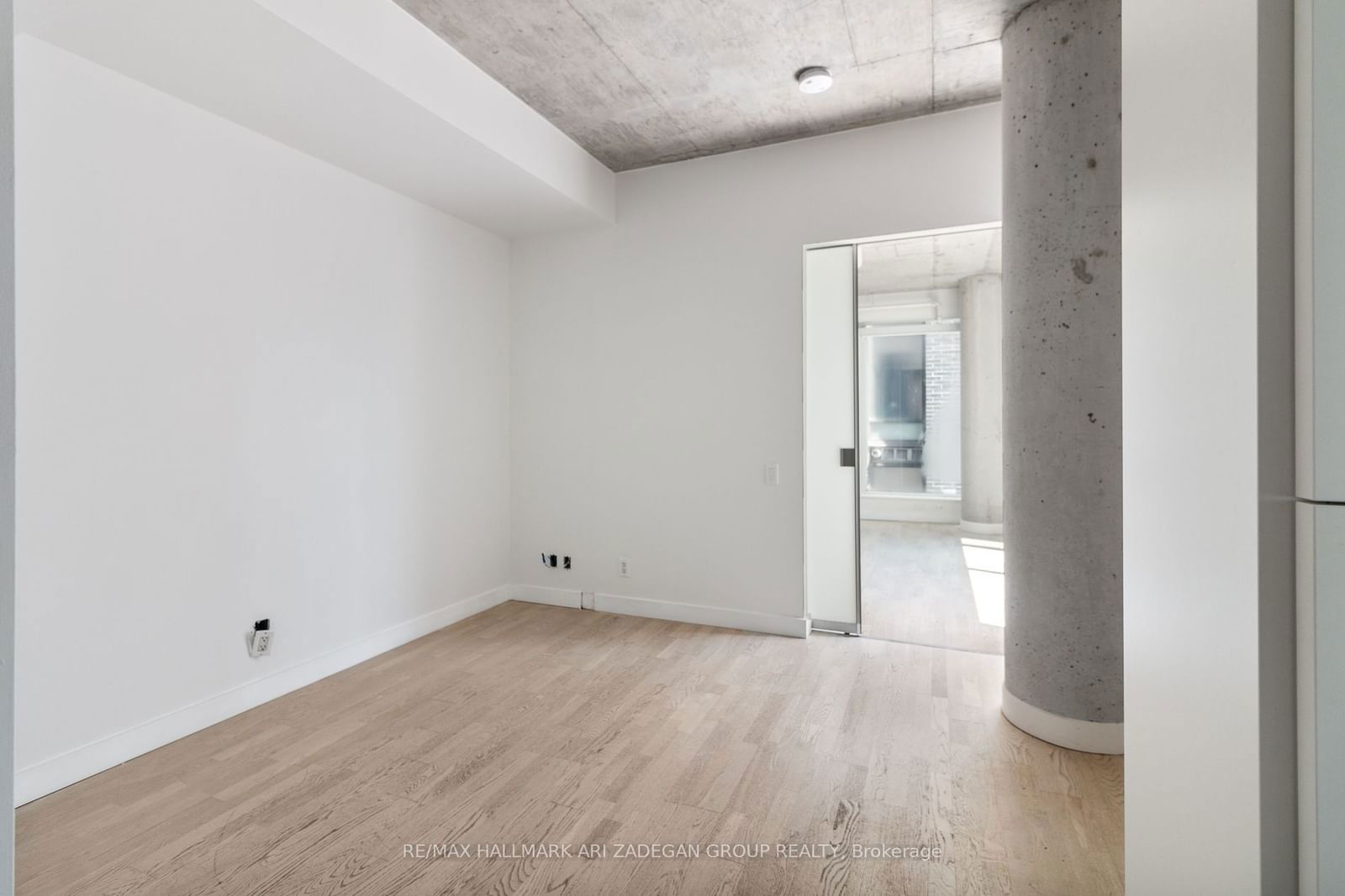 75 Portland St, unit 524 for sale - image #14