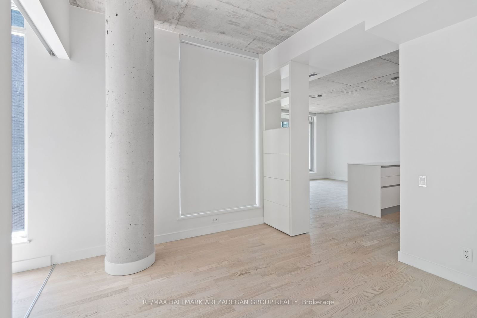 75 Portland St, unit 524 for sale - image #19