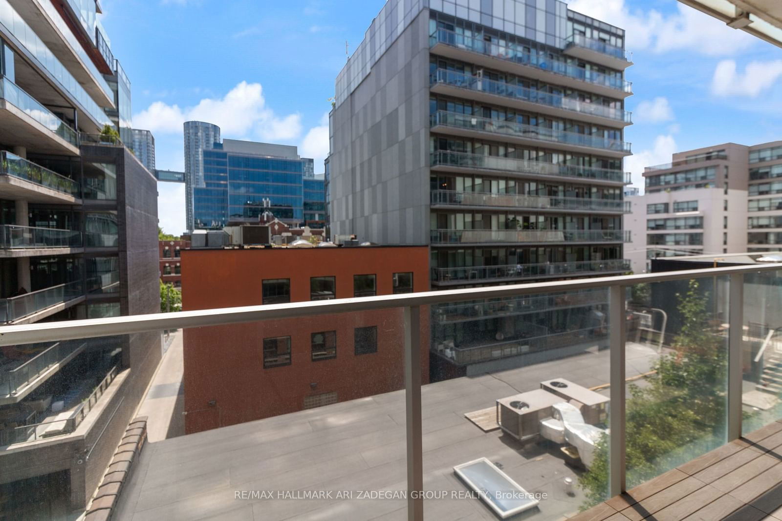 75 Portland St, unit 524 for sale - image #21