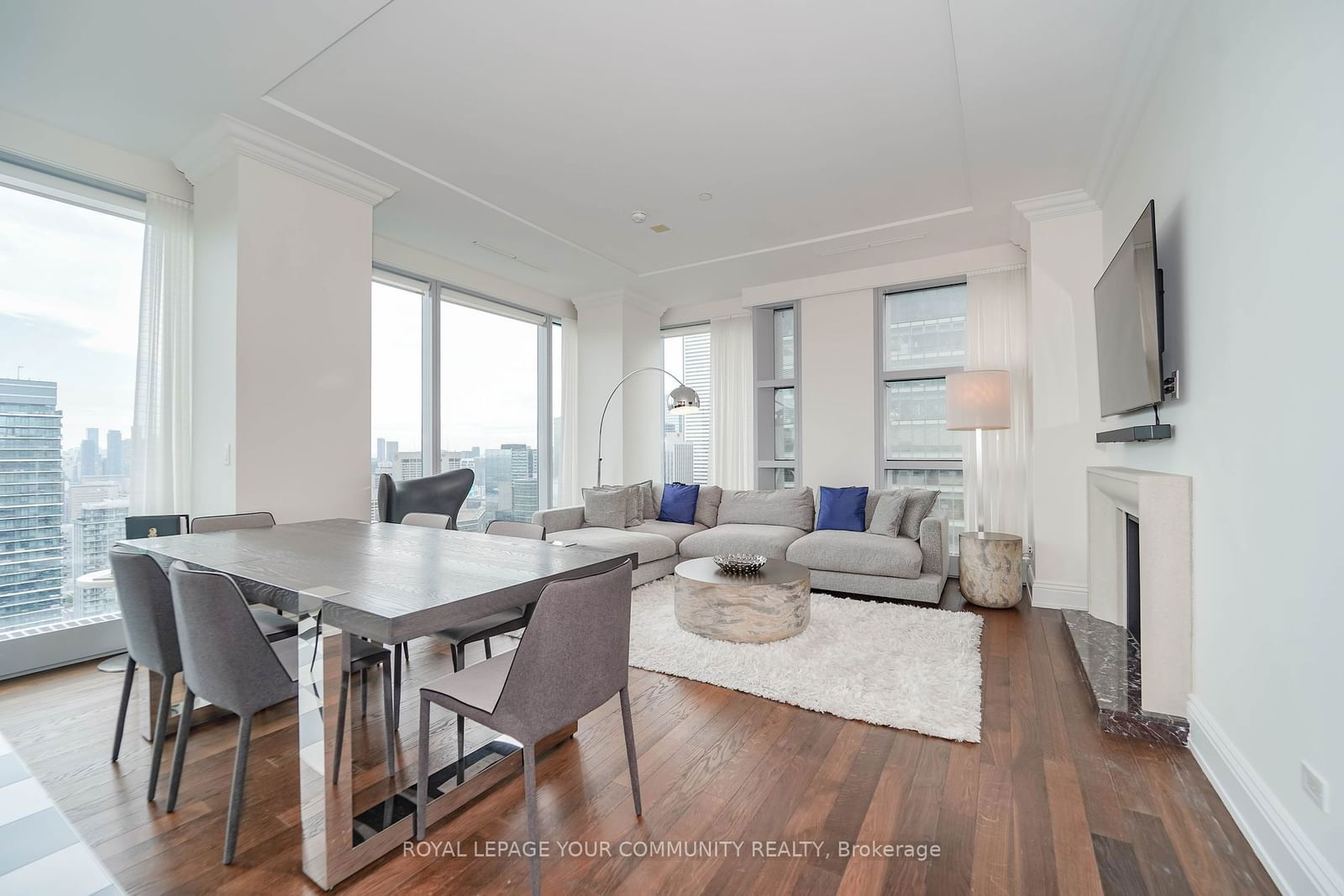 183 Wellington St W, unit 3903 for sale - image #8