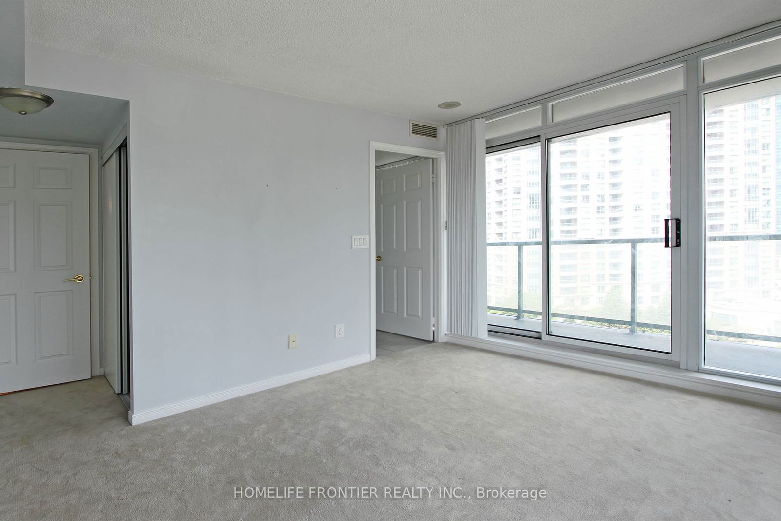 5508 Yonge St, unit 808 for sale - image #8