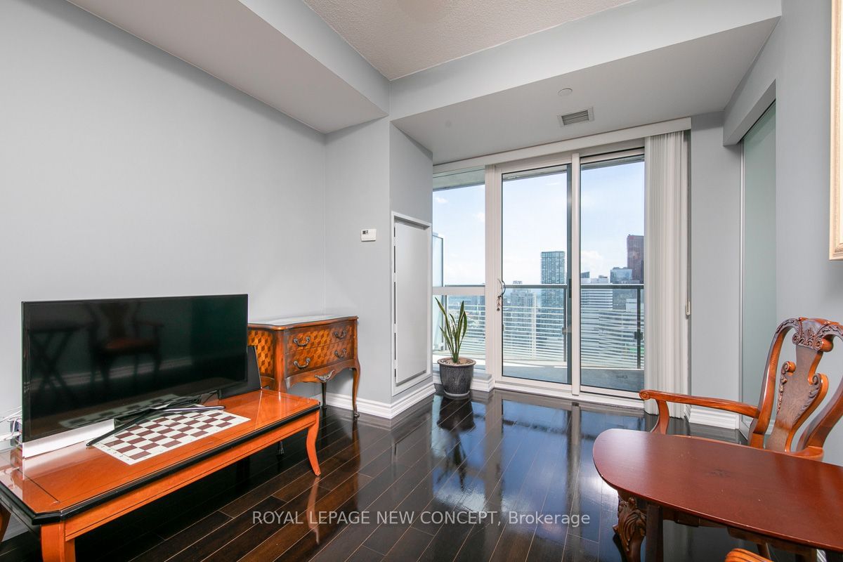 386 Yonge St, unit 4409 for sale - image #13