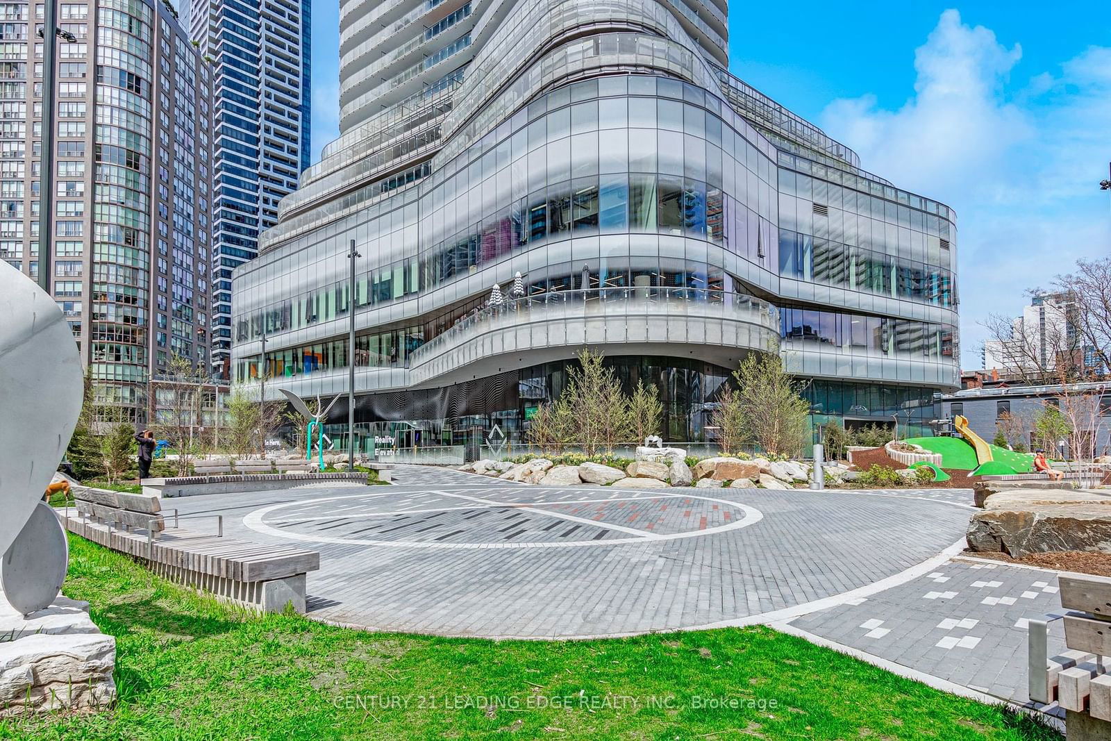 11 Wellesley St W, unit 4711 for sale