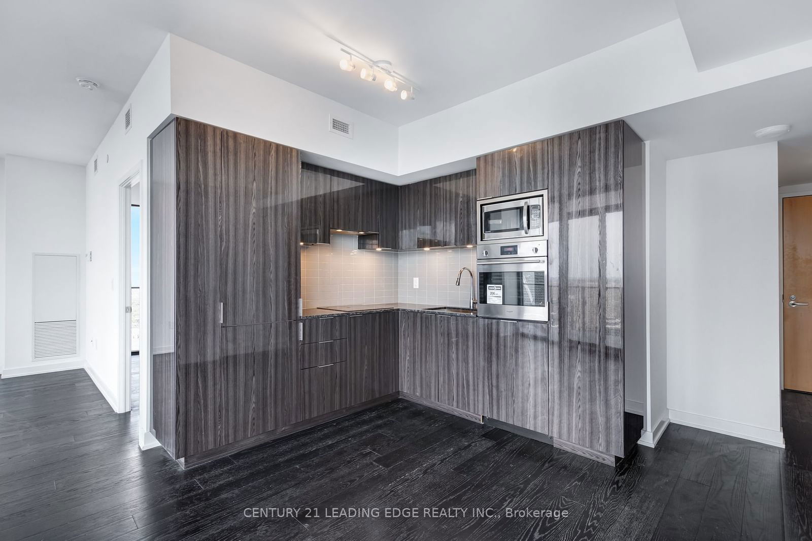 11 Wellesley St W, unit 4711 for sale - image #8