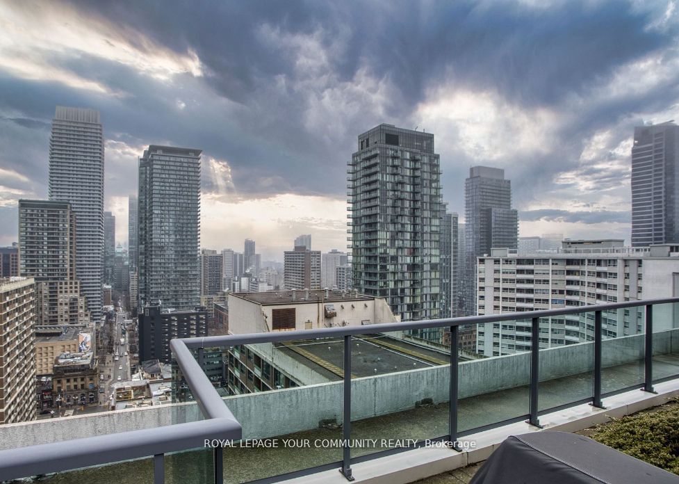 1121 Bay St, unit 1002 for sale - image #26