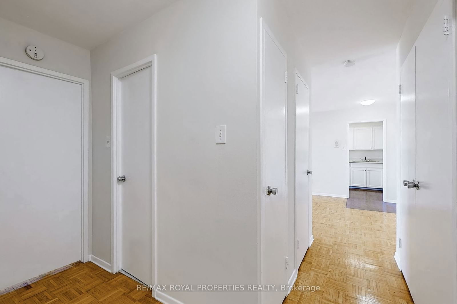 20 Forest Manor Rd, unit 702 for sale - image #26