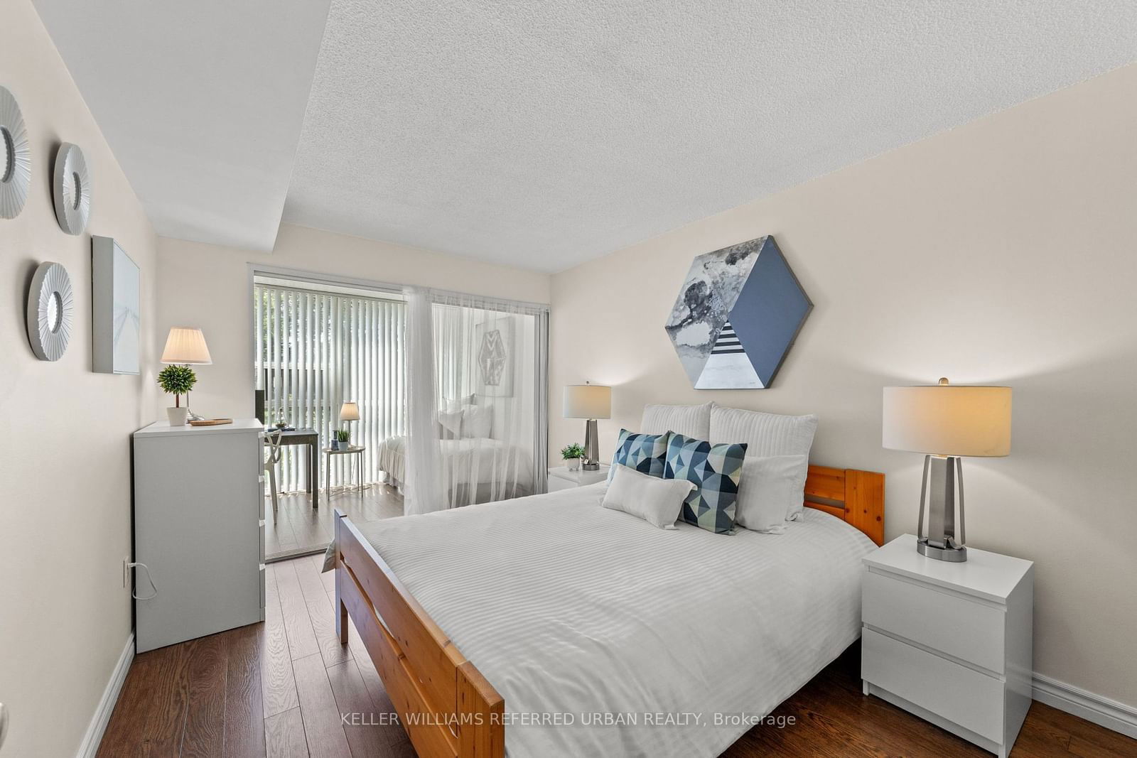 705 King St W, unit 111 for sale - image #18