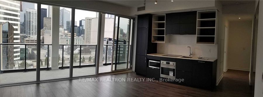 20 Edward St, unit 1510 for rent