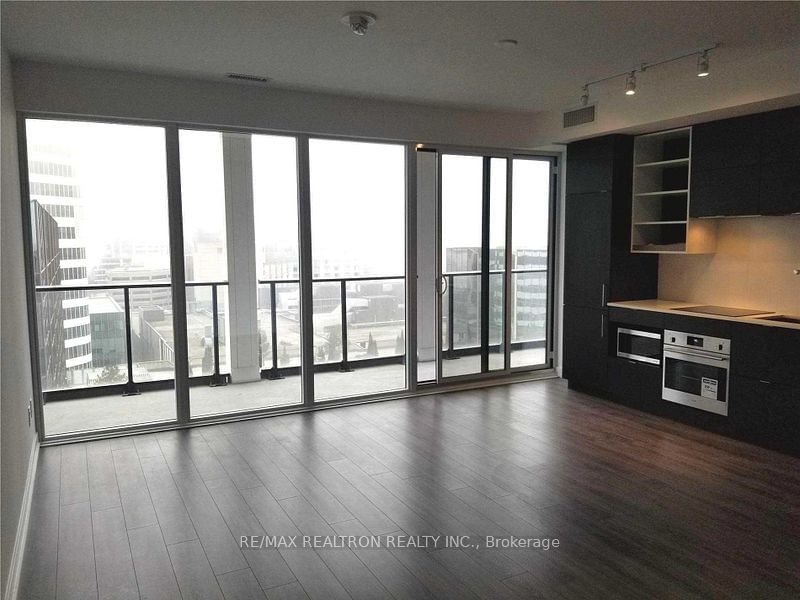 20 Edward St, unit 1510 for rent