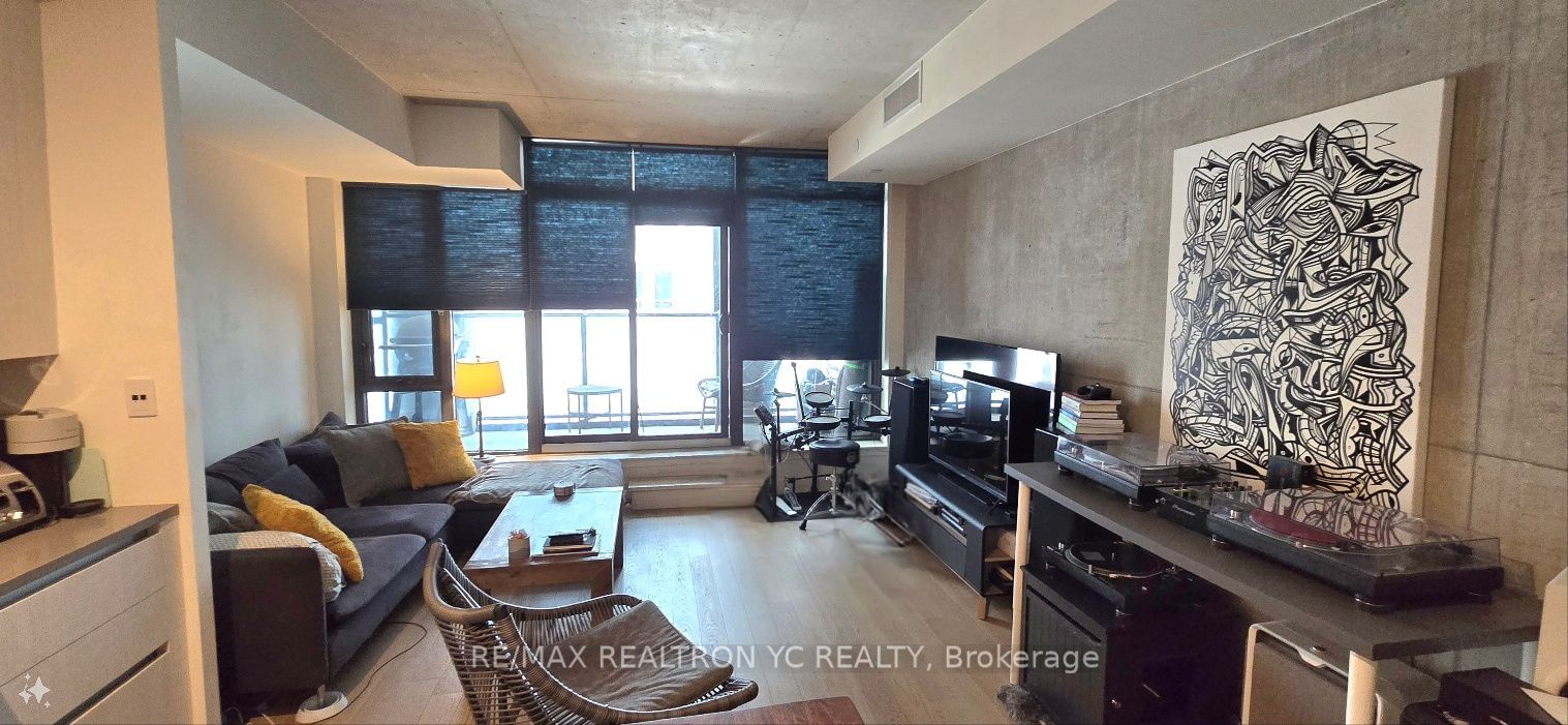 111 Bathurst St, unit 321 for sale - image #1