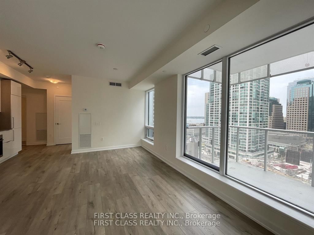 28 Freeland St, unit 1604 for rent