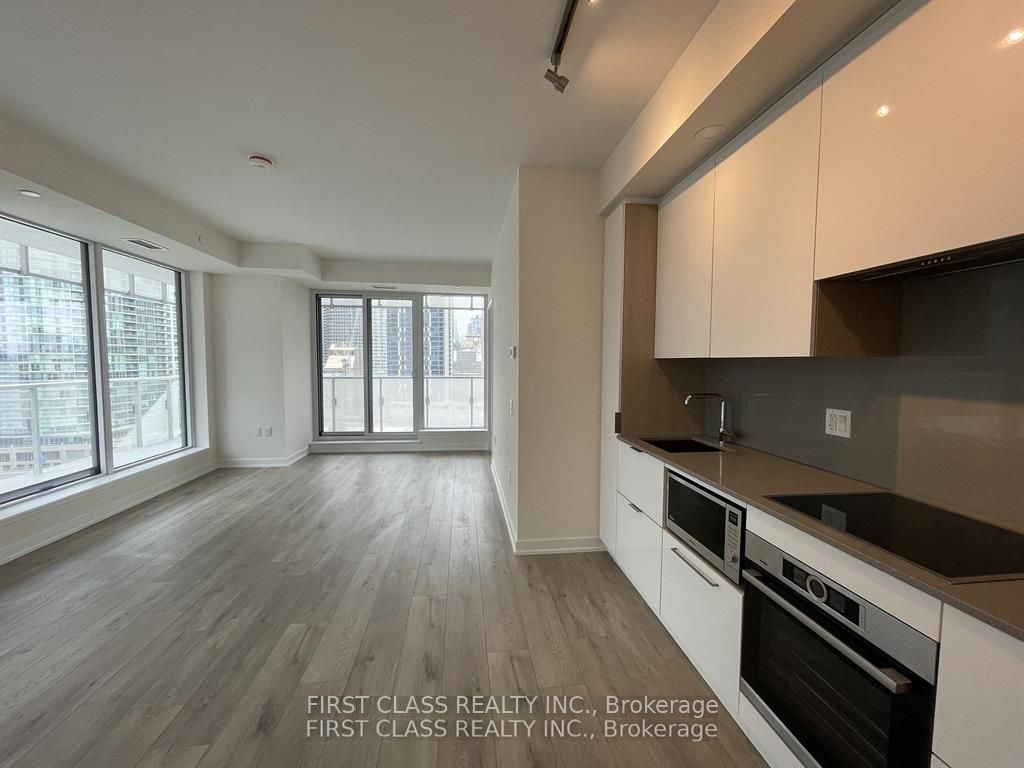 28 Freeland St, unit 1604 for rent - image #5