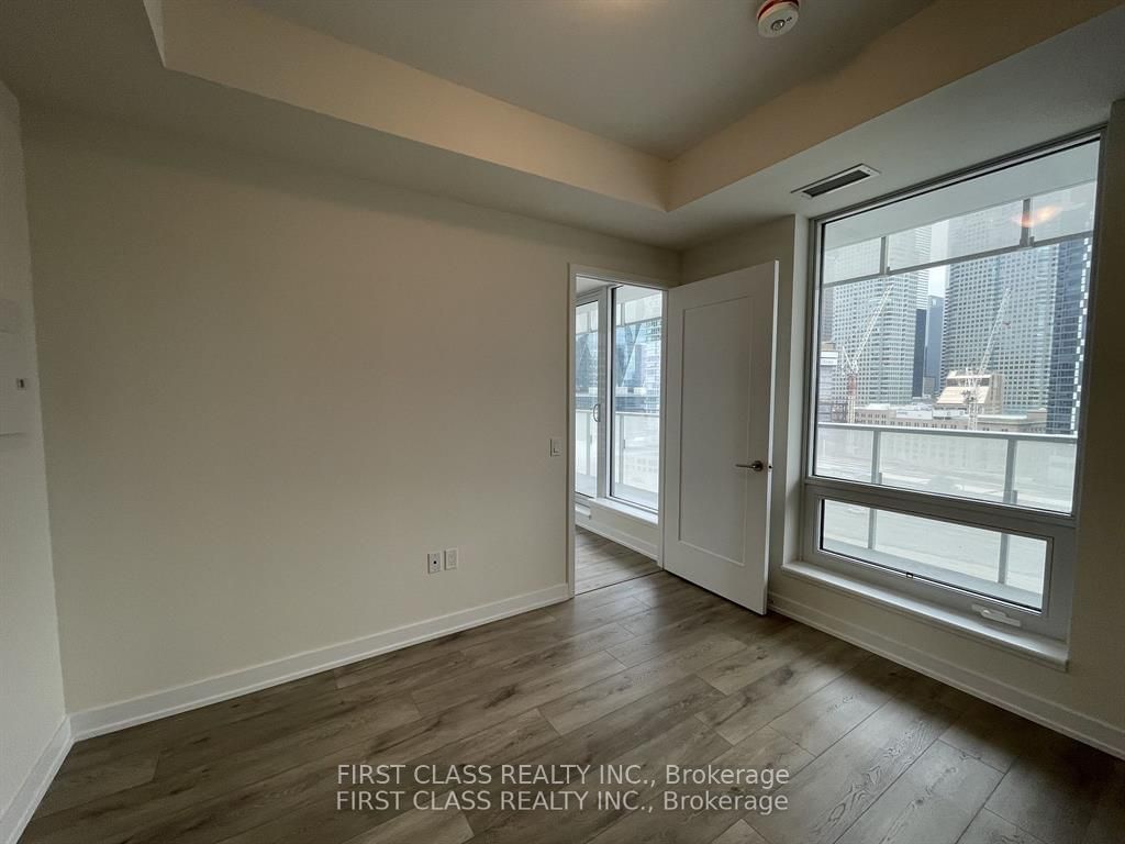 28 Freeland St, unit 1604 for rent - image #9