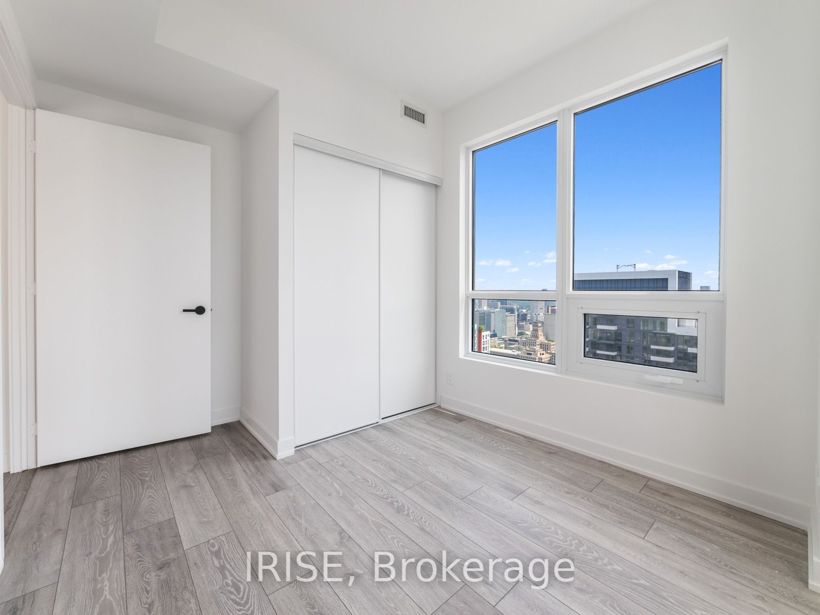 108 peter St, unit 5105 for sale - image #27