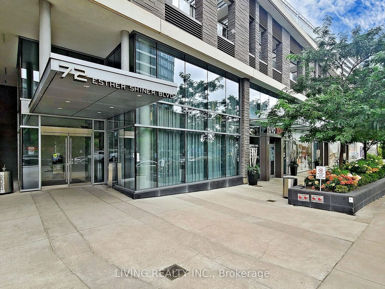 72 Esther Shiner Blvd, unit 516 for sale - image #4