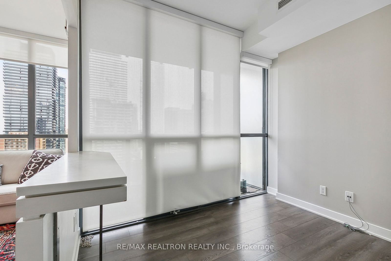 110 Charles St E, unit 2604 for sale - image #32