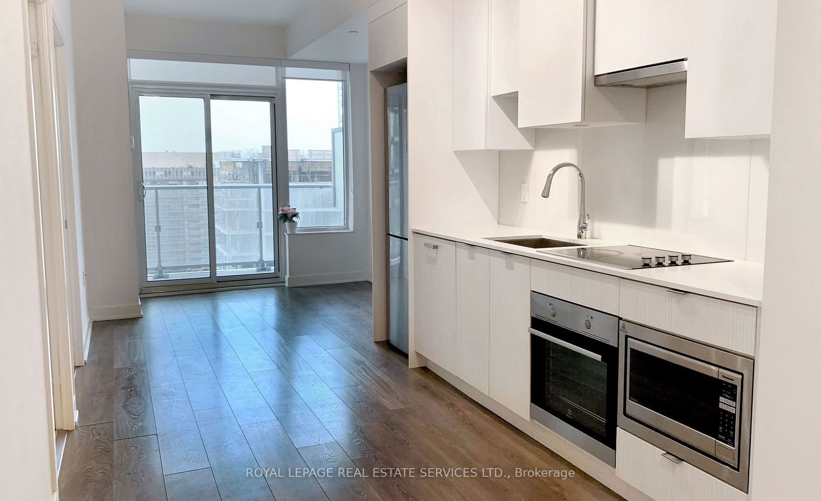 99 Broadway Ave, unit 2901 for rent - image #3