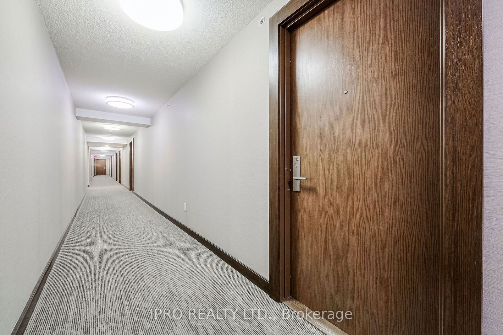 386 Yonge St, unit 708 for sale - image #4