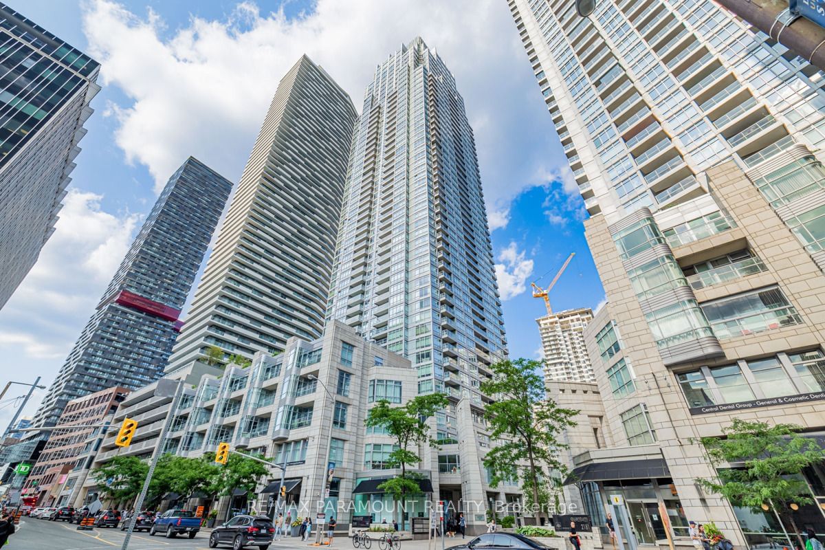 2191 Yonge St, unit L15 for sale - image #2