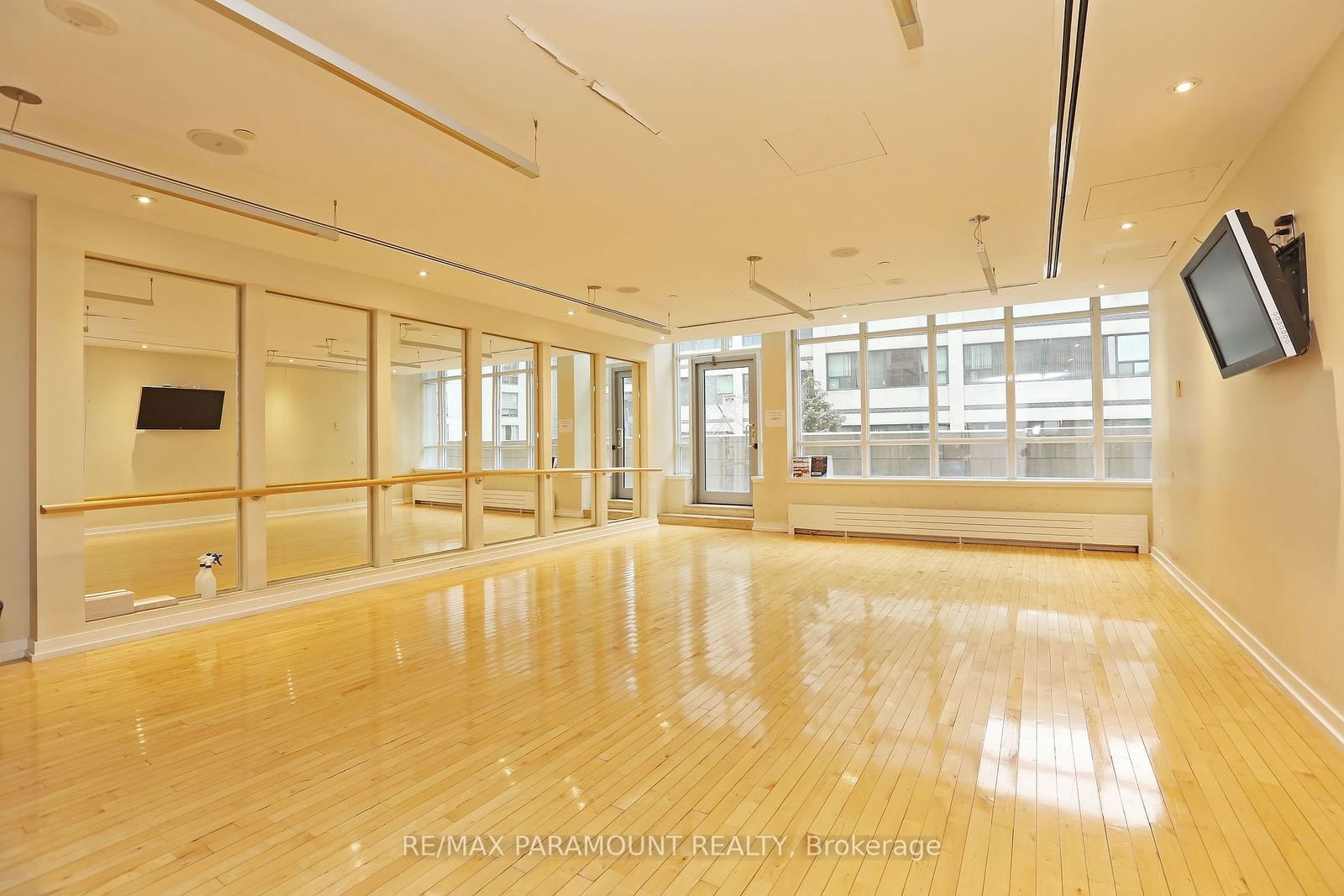 2191 Yonge St, unit L15 for sale - image #35